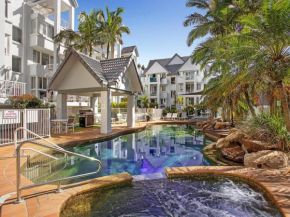 Bay Apartments unit 10 - Easy walk to Coolangatta and Tweed Heads